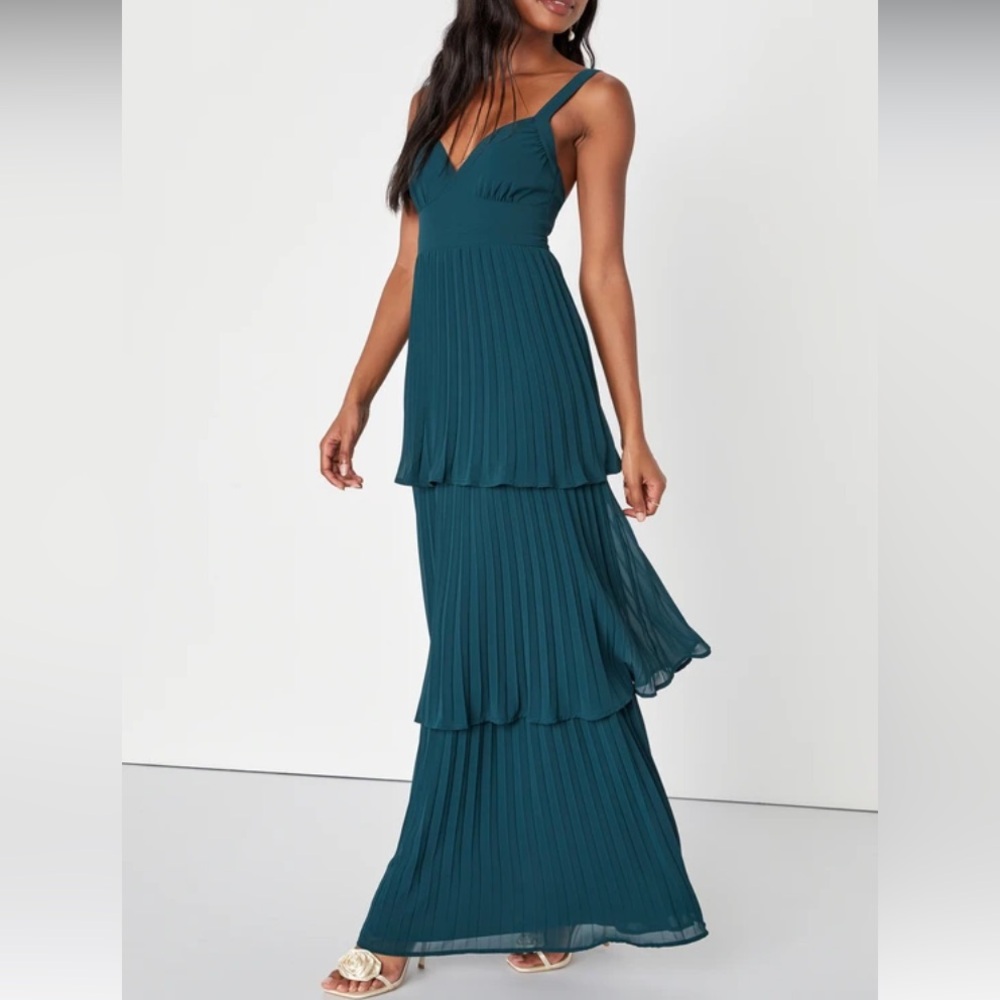 NWT Lulus Luxe Perfection Emerald Green Pleated Tiered Backless Maxi Dress - Picture 3 of 7